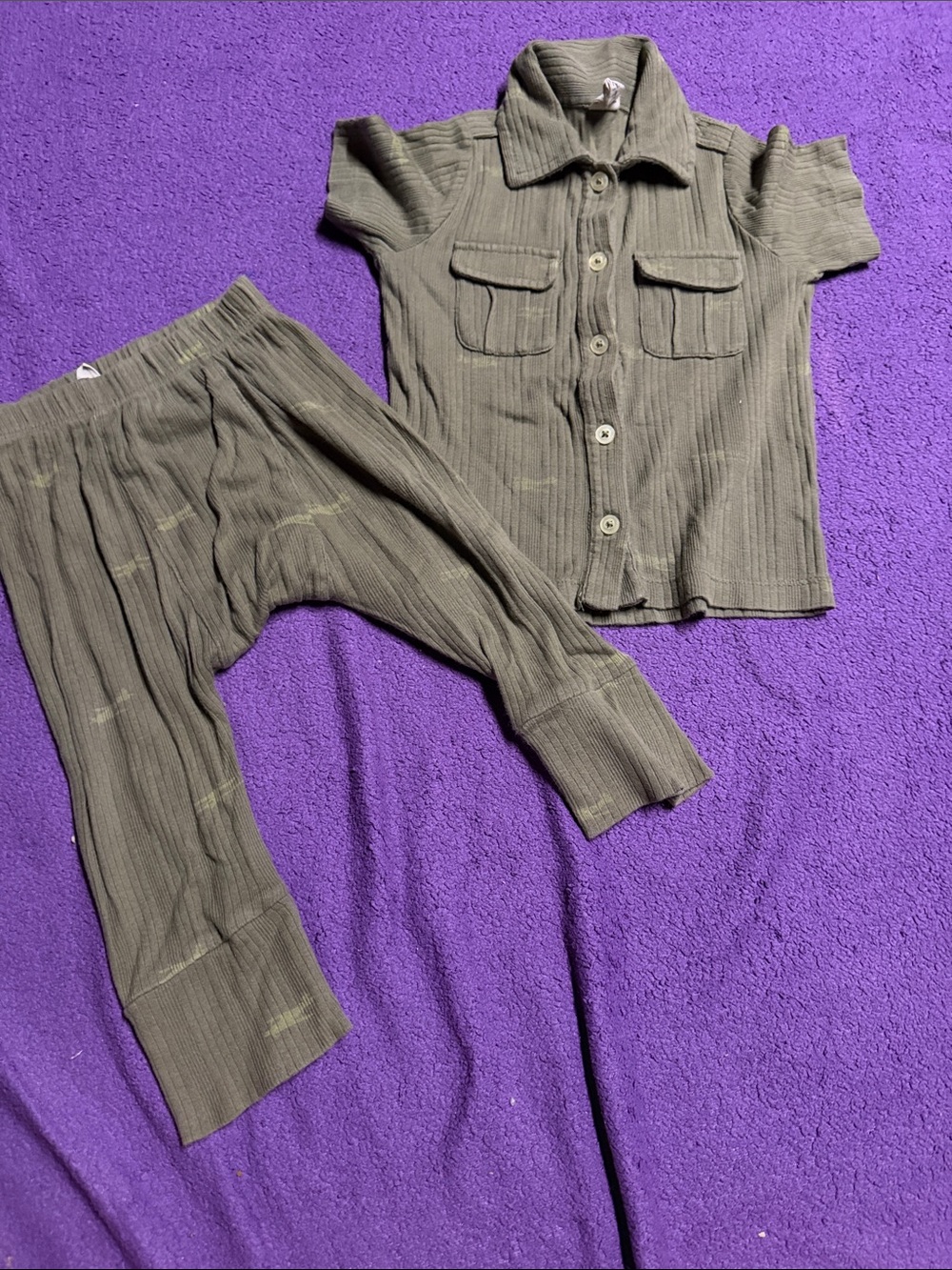 Kate Quinn Olive Ribbed Two-Piece Jogger Set
